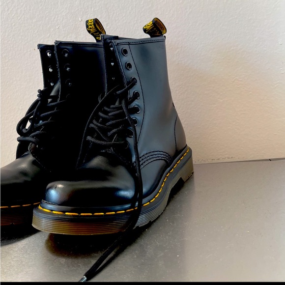 Doc martins brand new size 5 never worn . 160 obo - Picture 2 of 2